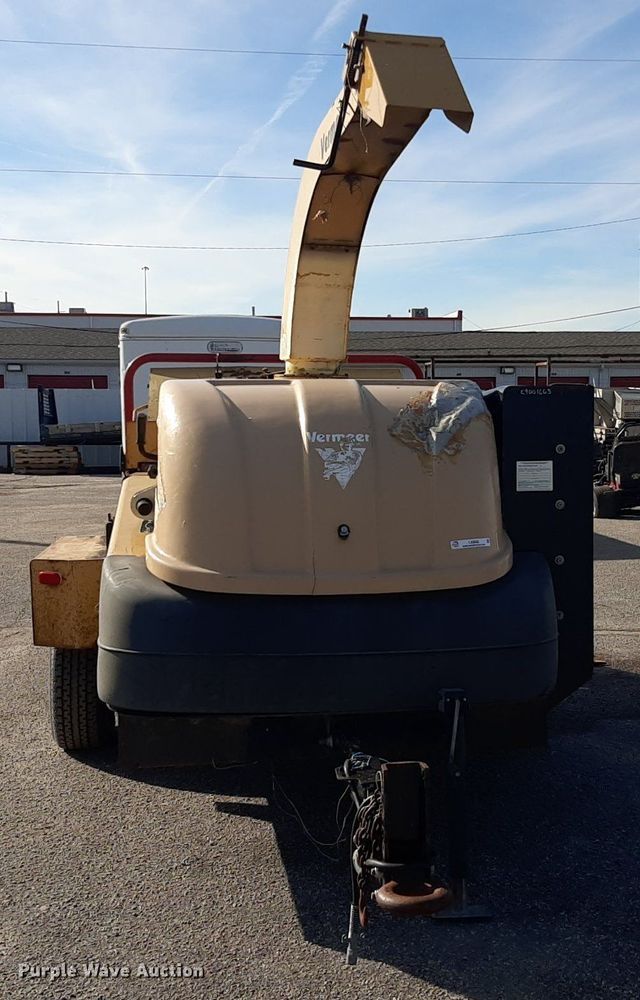 image for item LX9802 2005 Vermeer BC1400  wood chipper