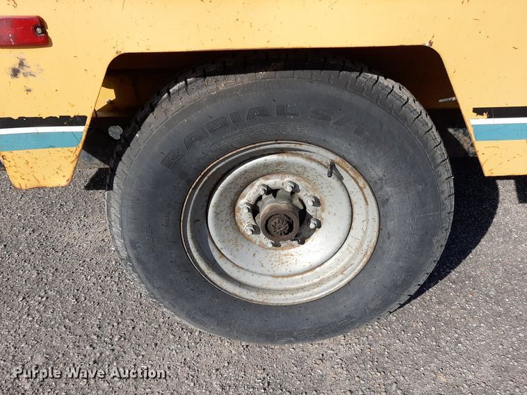 image for item LX9802 2005 Vermeer BC1400  wood chipper