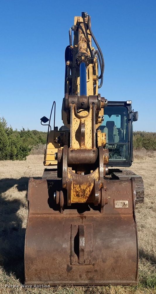 image for item LX9812 2011 Caterpillar 319D LN  excavator