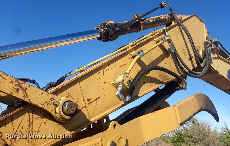 image for item LX9812 2011 Caterpillar 319D LN  excavator