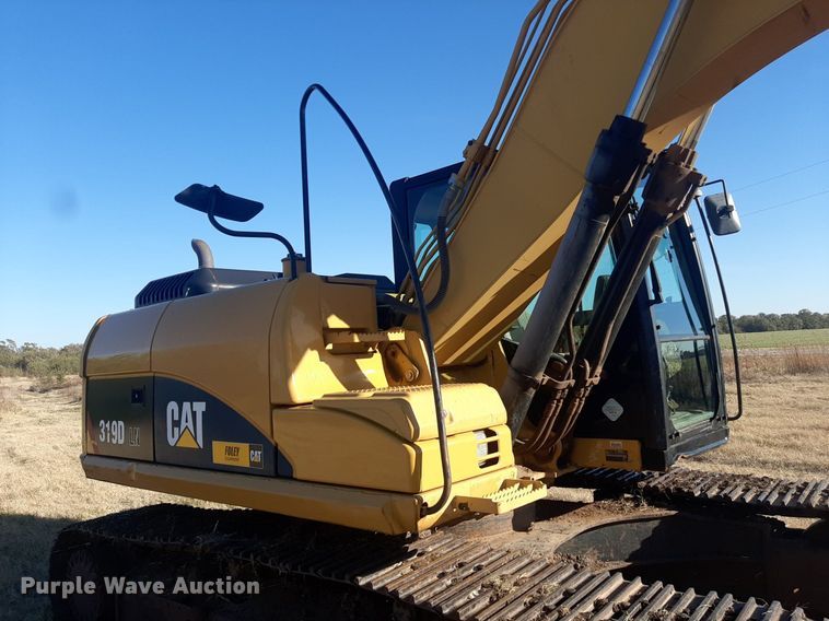 image for item LX9812 2011 Caterpillar 319D LN  excavator