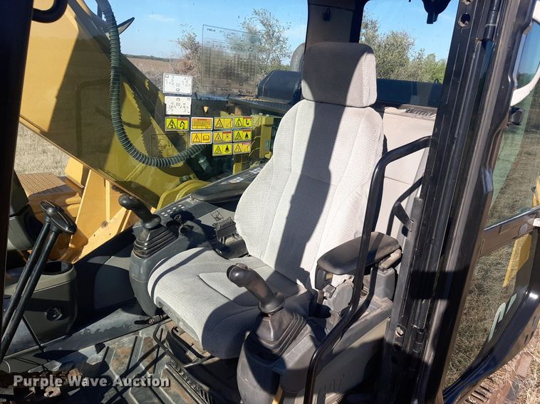 image for item LX9812 2011 Caterpillar 319D LN  excavator