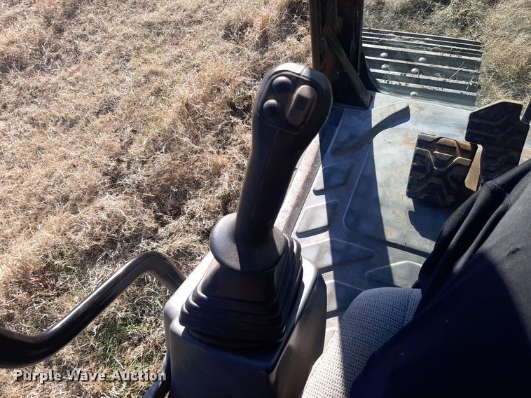 image for item LX9812 2011 Caterpillar 319D LN  excavator