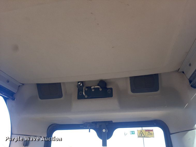 image for item LX9812 2011 Caterpillar 319D LN  excavator