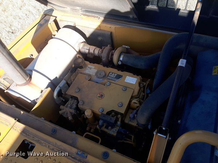 image for item LX9812 2011 Caterpillar 319D LN  excavator