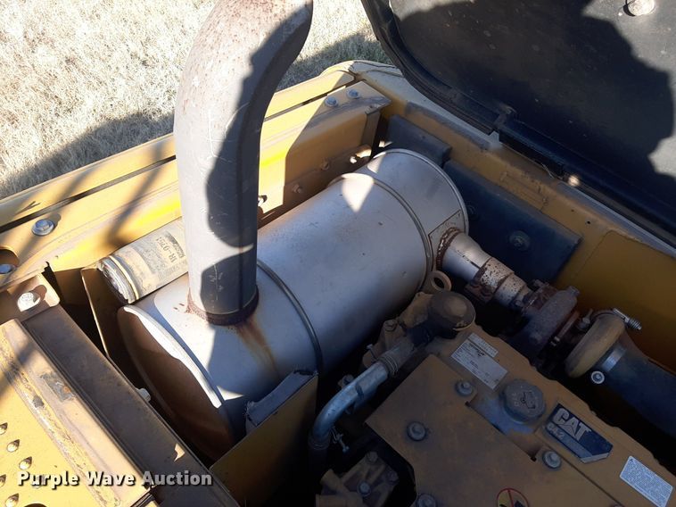 image for item LX9812 2011 Caterpillar 319D LN  excavator