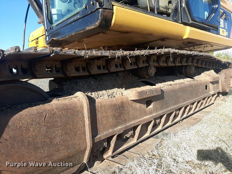 image for item LX9812 2011 Caterpillar 319D LN  excavator