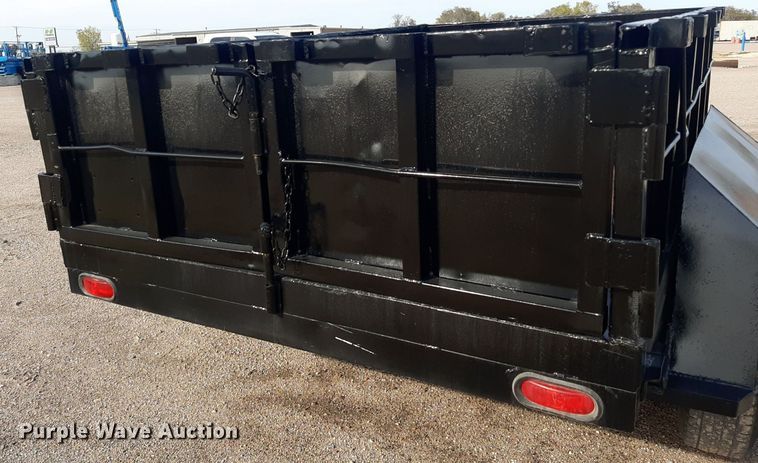 image for item LX9813 2003 Parker  dump trailer