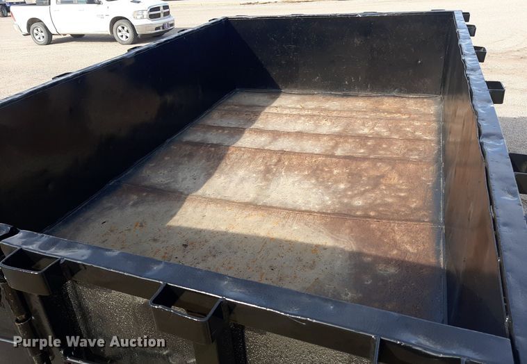 image for item LX9813 2003 Parker  dump trailer