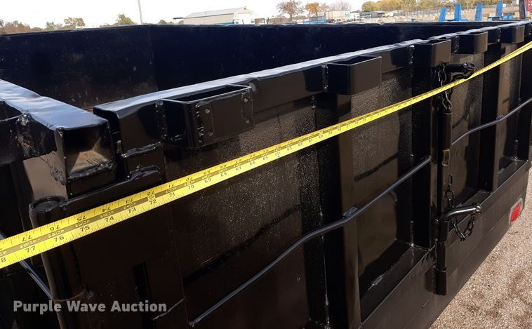 image for item LX9813 2003 Parker  dump trailer