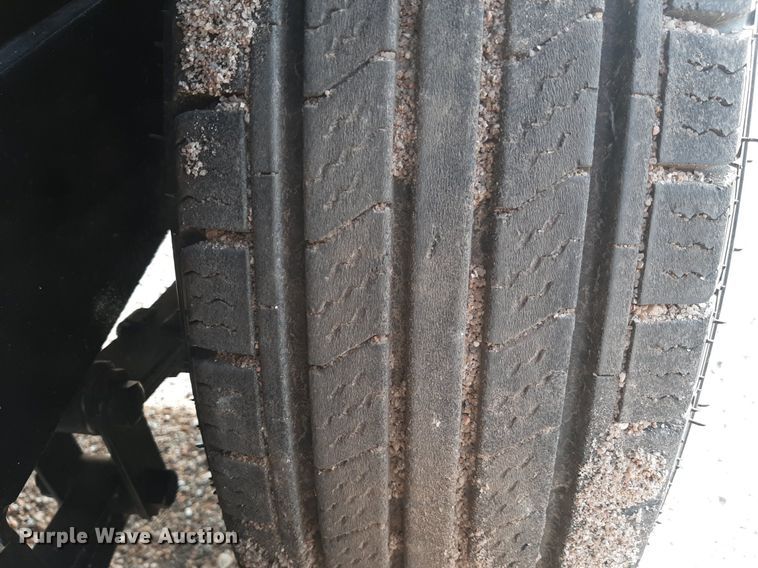 image for item LX9813 2003 Parker  dump trailer