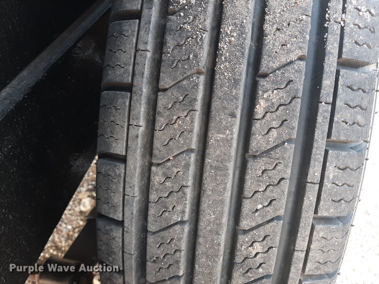 image for item LX9813 2003 Parker  dump trailer