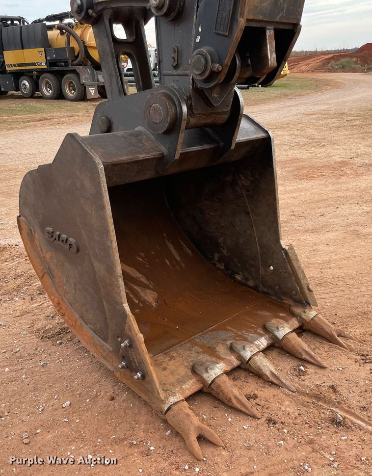 image for item LY9485 2012 Volvo EX220DL  excavator