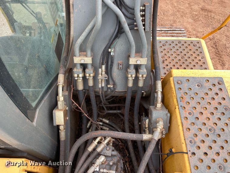 image for item LY9485 2012 Volvo EX220DL  excavator
