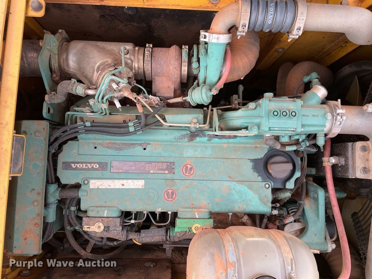 image for item LY9485 2012 Volvo EX220DL  excavator