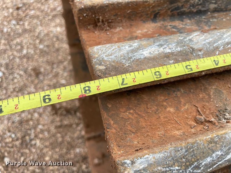 image for item LY9485 2012 Volvo EX220DL  excavator