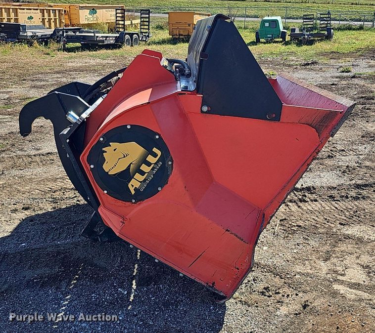 image for item MH9425 2015 Allu DN2-17  screening bucket