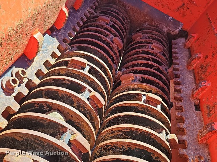 image for item MH9425 2015 Allu DN2-17  screening bucket