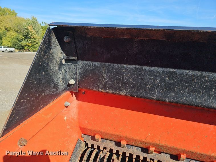 image for item MH9425 2015 Allu DN2-17  screening bucket