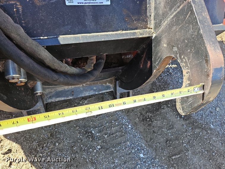 image for item MH9425 2015 Allu DN2-17  screening bucket