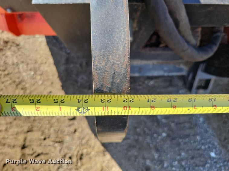 image for item MH9425 2015 Allu DN2-17  screening bucket