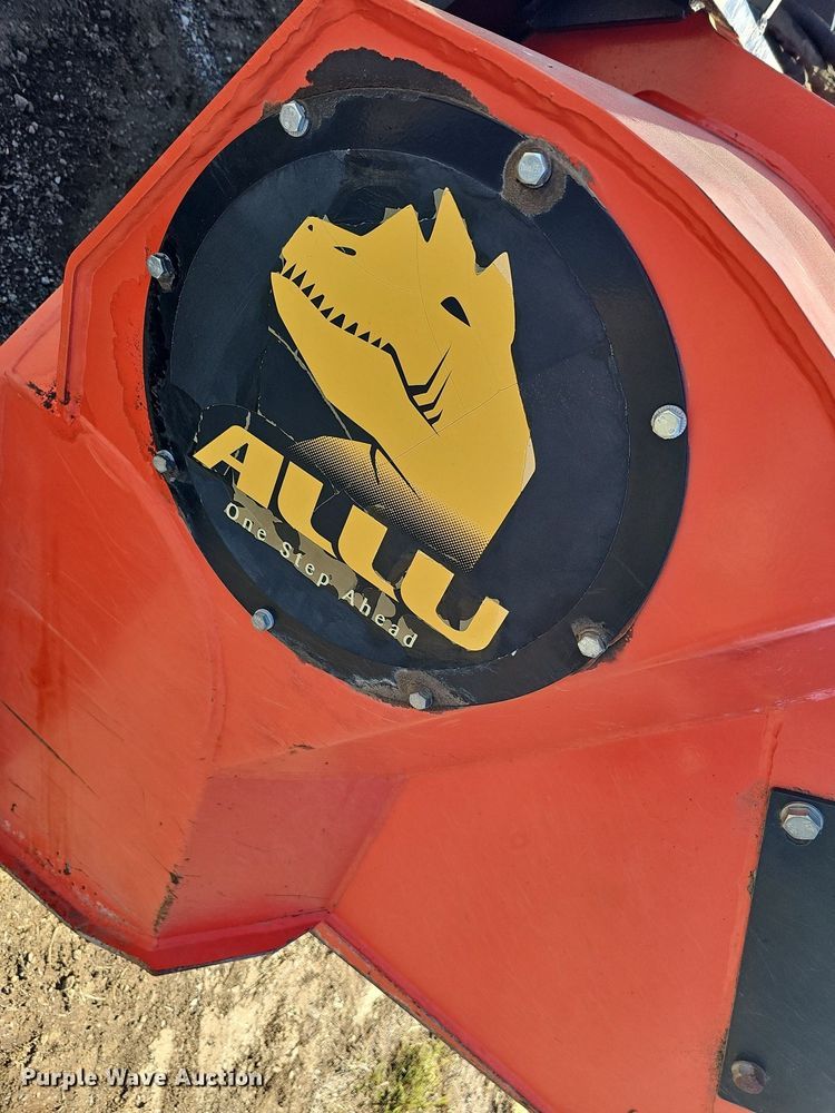 image for item MH9425 2015 Allu DN2-17  screening bucket