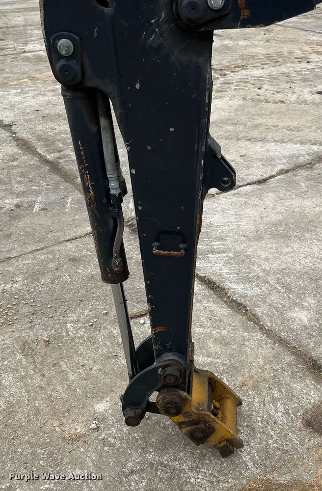 image for item MH9927 2019 John Deere 17G  mini excavator