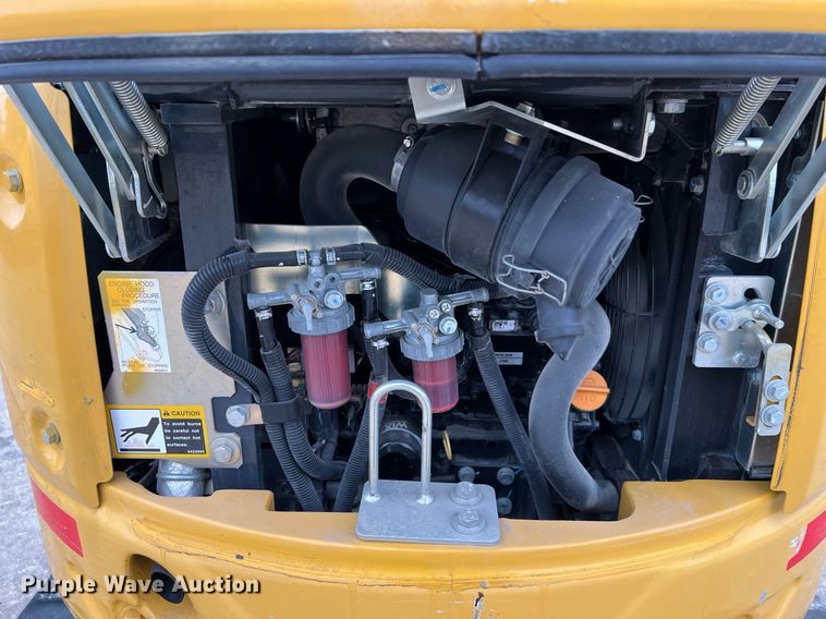 image for item MH9927 2019 John Deere 17G  mini excavator