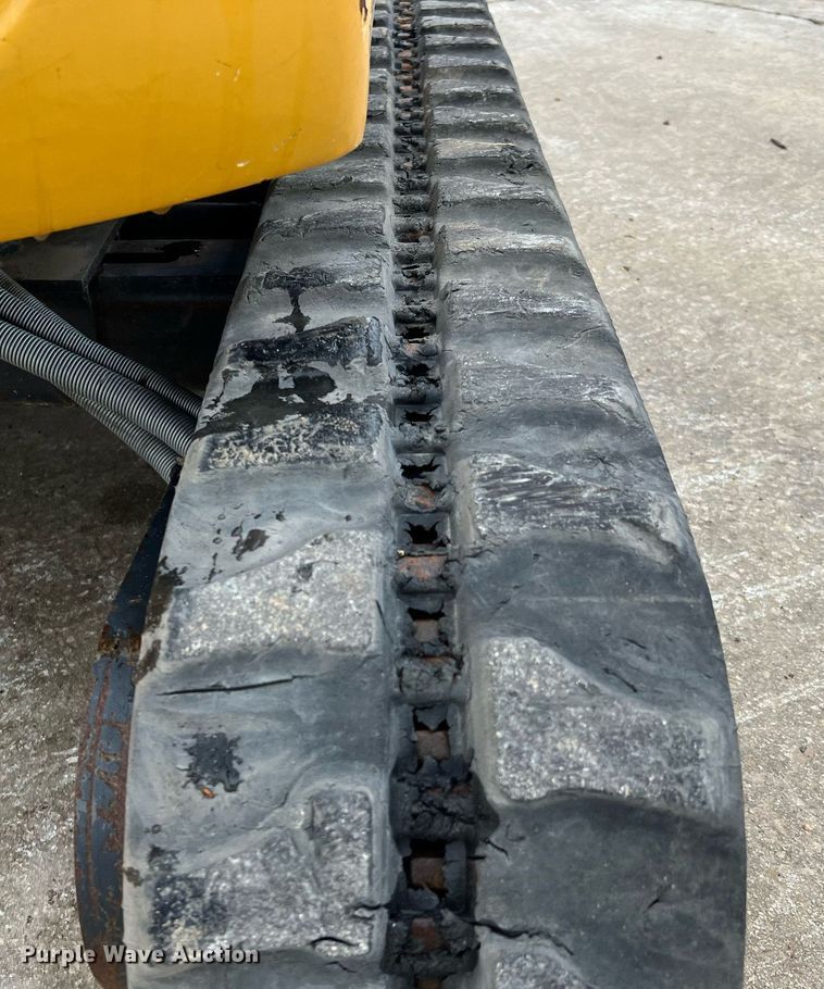 image for item MH9927 2019 John Deere 17G  mini excavator