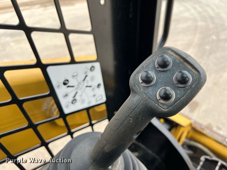 image for item MH9928 2018 Caterpillar 259D  tracked skid steer loader