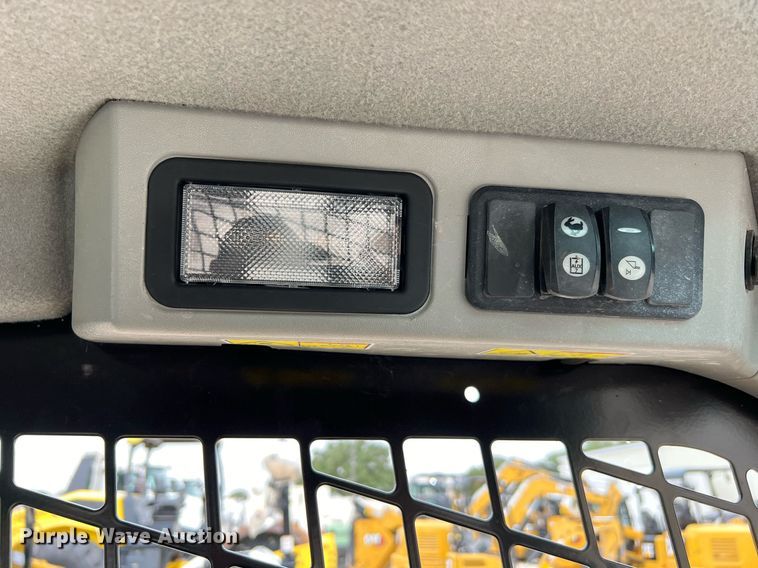 image for item MH9928 2018 Caterpillar 259D  tracked skid steer loader