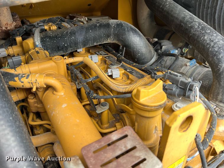 image for item MH9928 2018 Caterpillar 259D  tracked skid steer loader