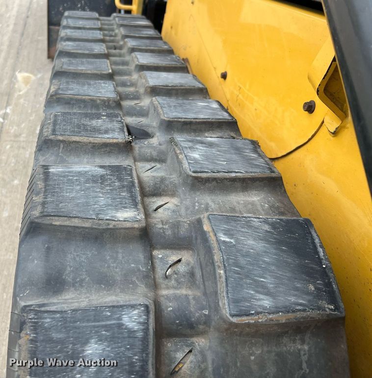image for item MH9928 2018 Caterpillar 259D  tracked skid steer loader