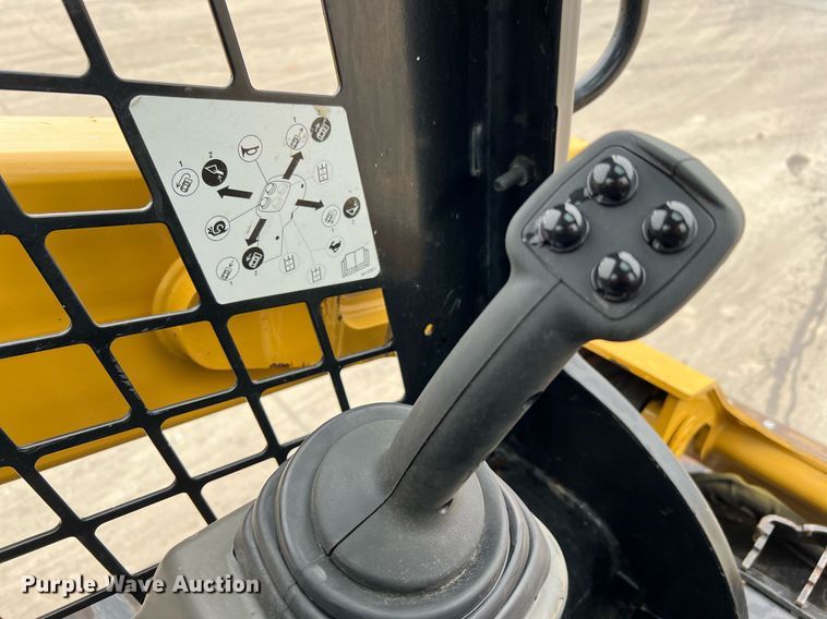 image for item MH9929 2019 Caterpillar 259D  tracked skid steer loader