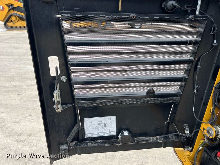 image for item MH9929 2019 Caterpillar 259D  tracked skid steer loader