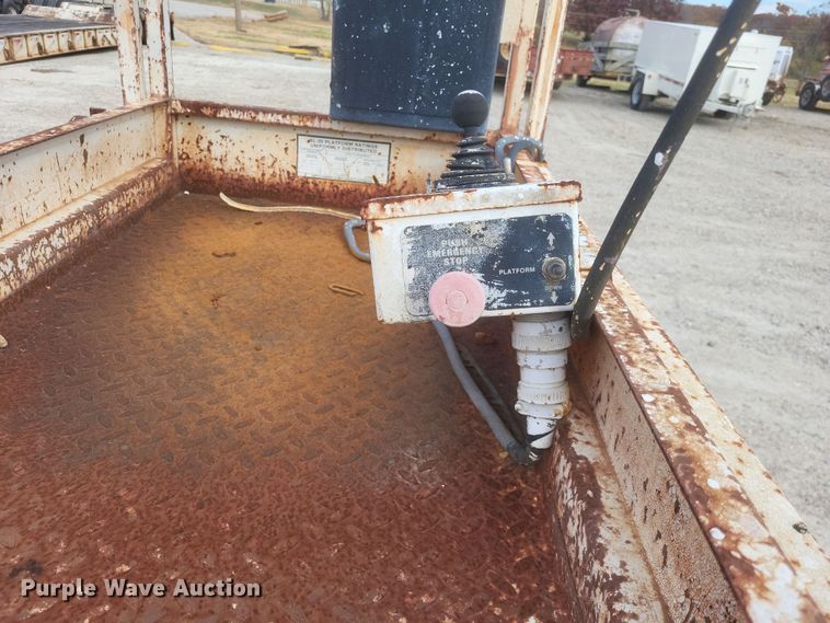 image for item MI9840 Snorkel SL-20  scissor lift