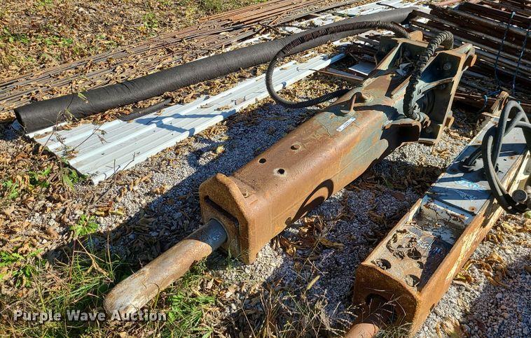 image for item MJ9486 Komatsu JPB 2200V  breaker