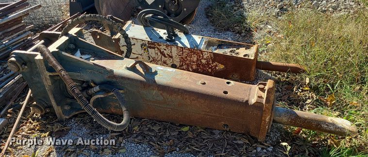 image for item MJ9486 Komatsu JPB 2200V  breaker