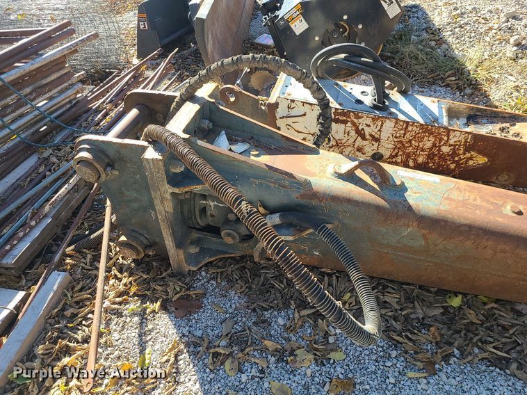 image for item MJ9486 Komatsu JPB 2200V  breaker