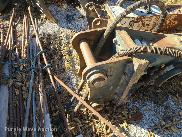 image for item MJ9486 Komatsu JPB 2200V  breaker