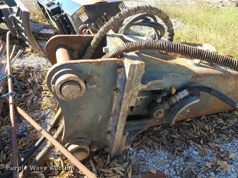 image for item MJ9486 Komatsu JPB 2200V  breaker