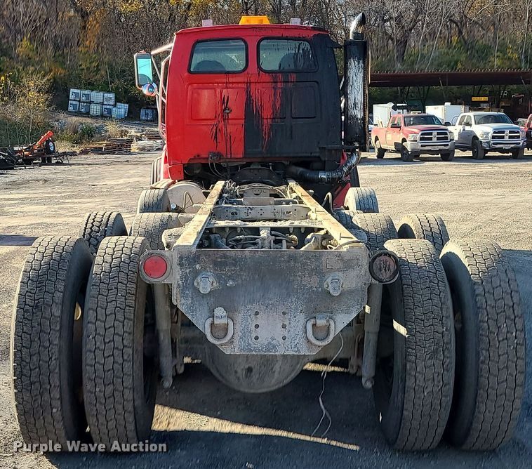 image for item MJ9520 2004 Sterling  truck cab and chassis