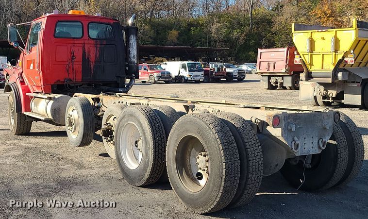 image for item MJ9520 2004 Sterling  truck cab and chassis