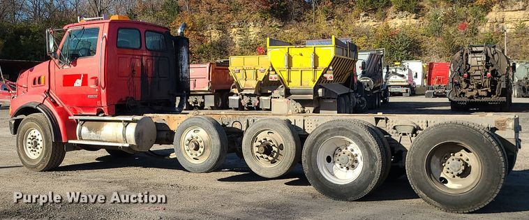 image for item MJ9520 2004 Sterling  truck cab and chassis