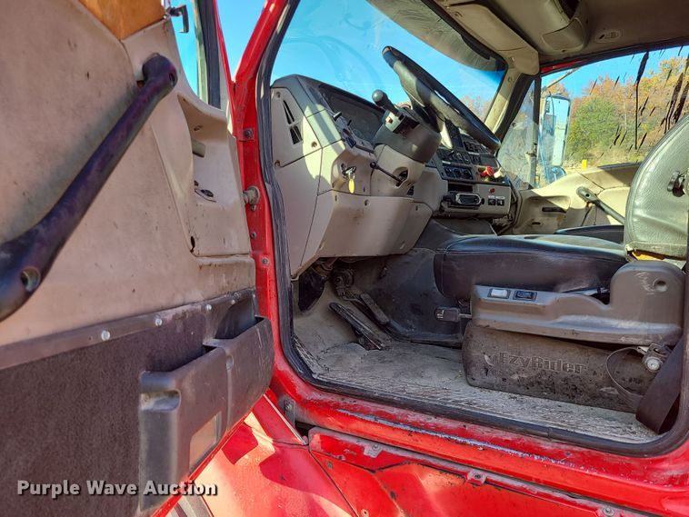 image for item MJ9520 2004 Sterling  truck cab and chassis