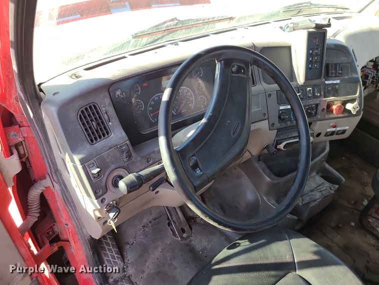 image for item MJ9520 2004 Sterling  truck cab and chassis