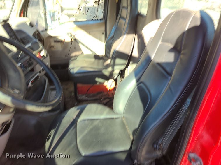 image for item MJ9520 2004 Sterling  truck cab and chassis