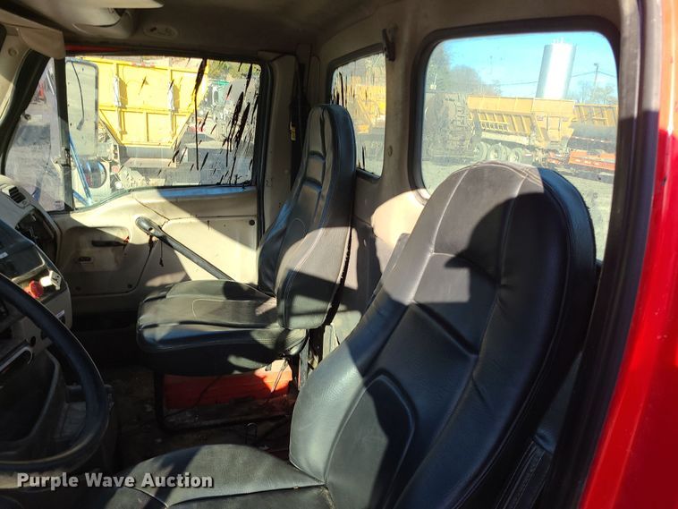 image for item MJ9520 2004 Sterling  truck cab and chassis