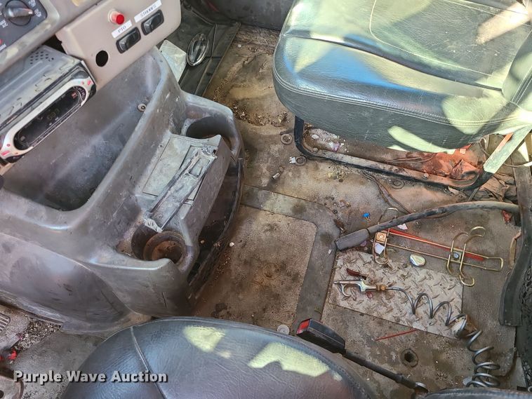 image for item MJ9520 2004 Sterling  truck cab and chassis