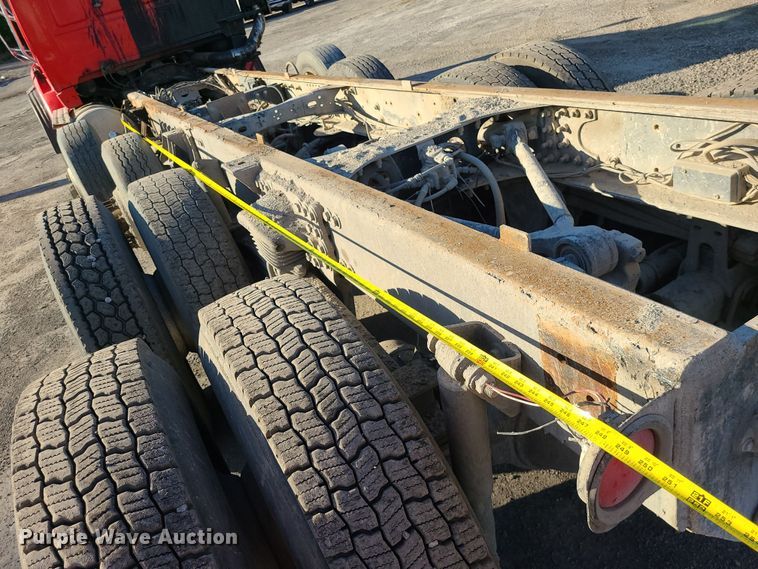 image for item MJ9520 2004 Sterling  truck cab and chassis